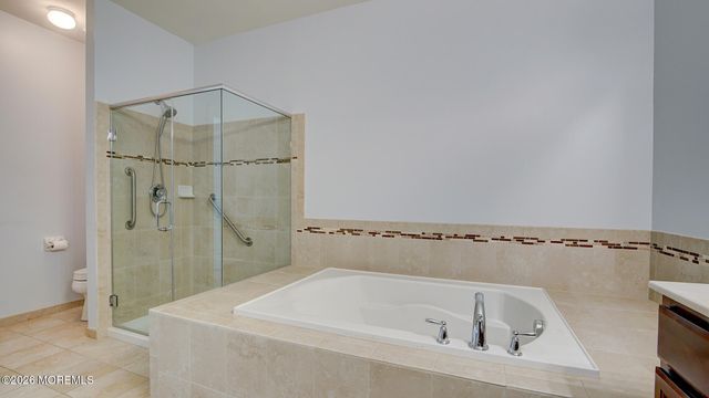 103 Becket Way, Morganville, NJ 07751