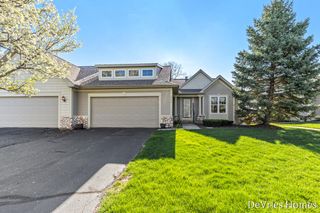 3774 Rain Tree Avenue 9, Jamestown Twp, MI 49426
