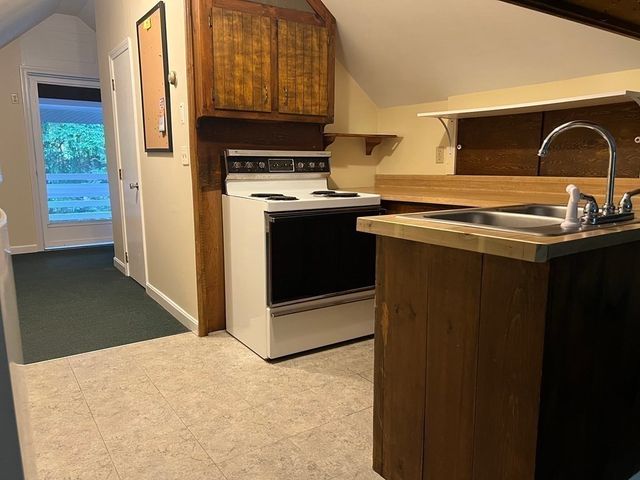 120 Bond Rd 3, Charlton, MA 01507