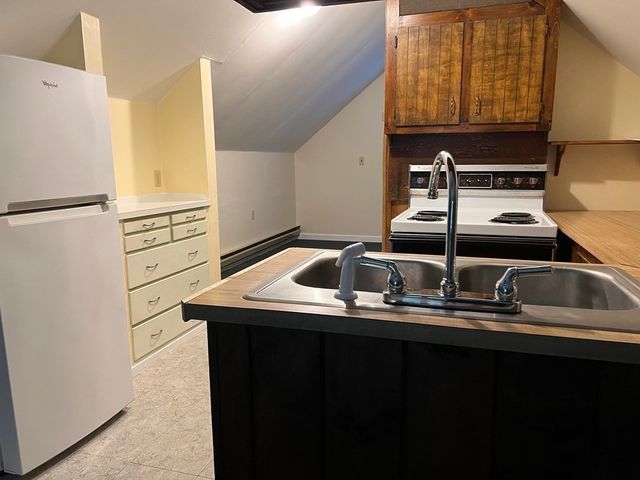 120 Bond Rd 3, Charlton, MA 01507