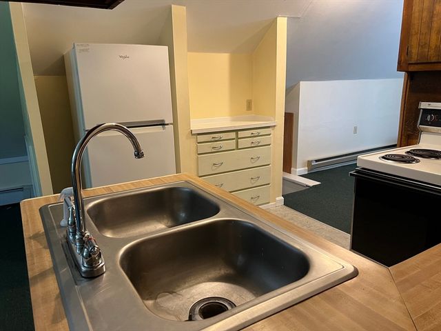 120 Bond Rd 3, Charlton, MA 01507