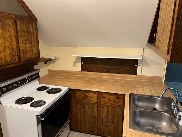 120 Bond Rd 3, Charlton, MA 01507