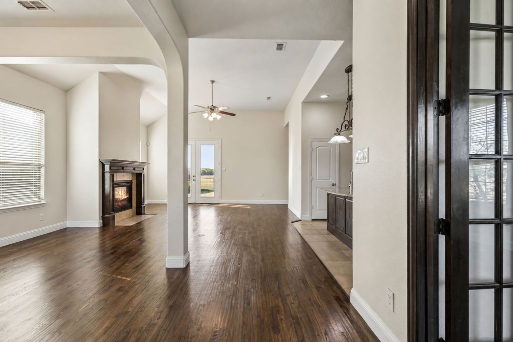 4813 Parkplace Drive, Denton, TX 76226 — photo 2