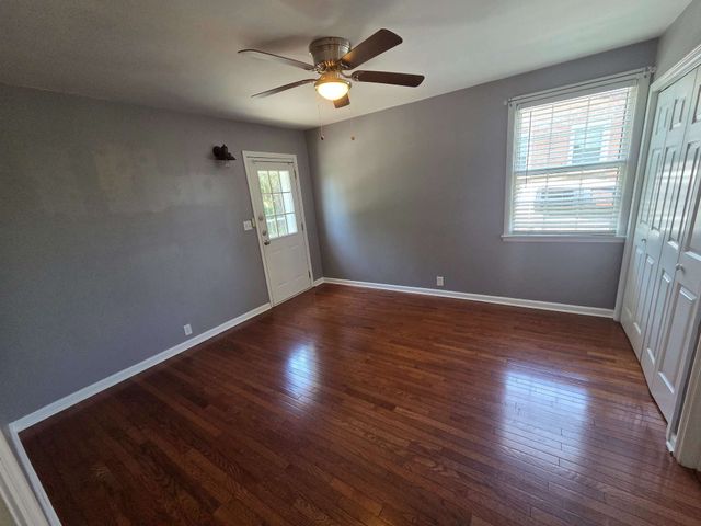 218 Walcott Dr, Nashville, TN 37214