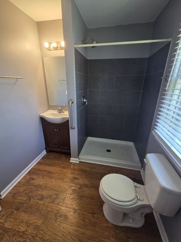 218 Walcott Dr, Nashville, TN 37214