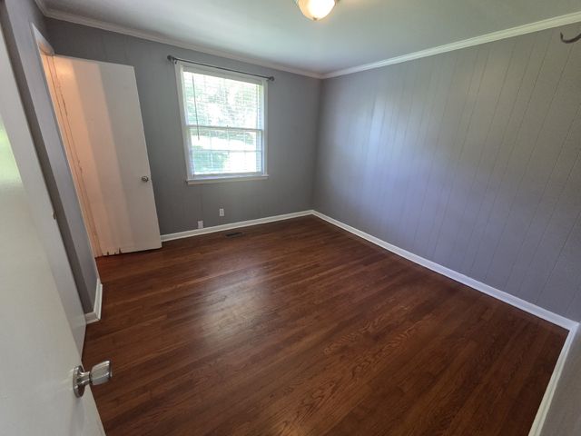 218 Walcott Dr, Nashville, TN 37214