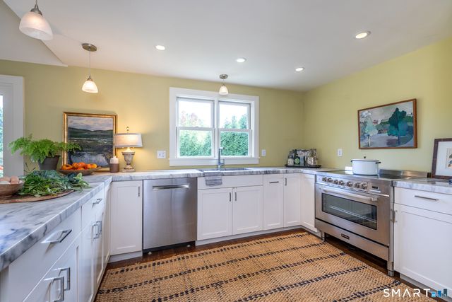 20 Jewel Street, Cornwall, CT 06753