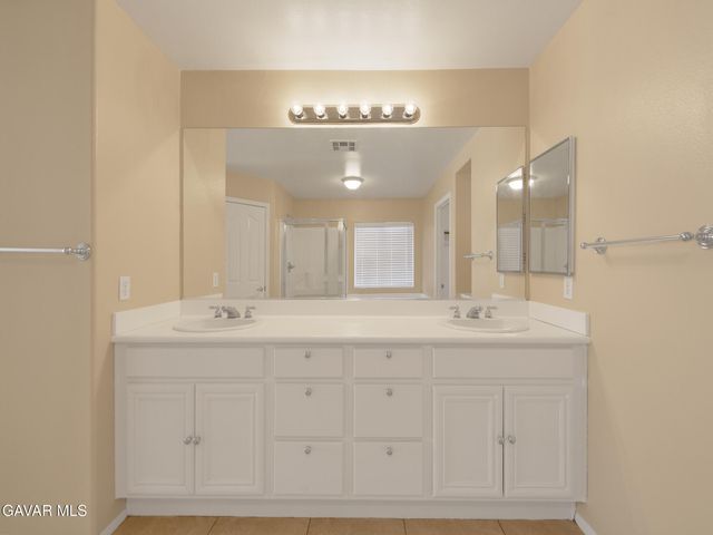 3700 W Parkridge Lane, Palmdale, CA 93551