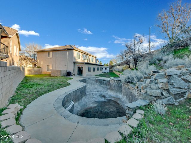 3700 W Parkridge Lane, Palmdale, CA 93551