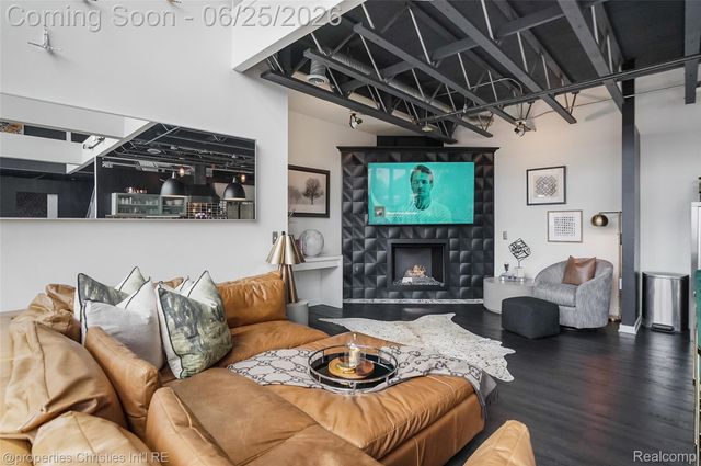 111 N Main Street 306, Royal Oak, MI 48067