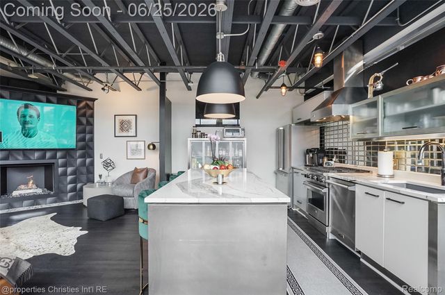 111 N Main Street 306, Royal Oak, MI 48067