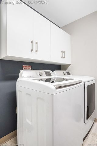 111 N Main Street 306, Royal Oak, MI 48067