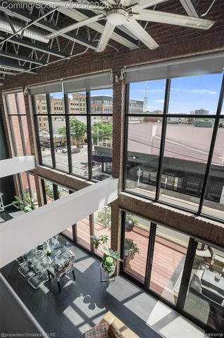 111 N Main Street 306, Royal Oak, MI 48067