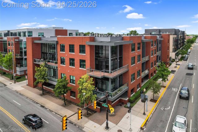 111 N Main Street 306, Royal Oak, MI 48067