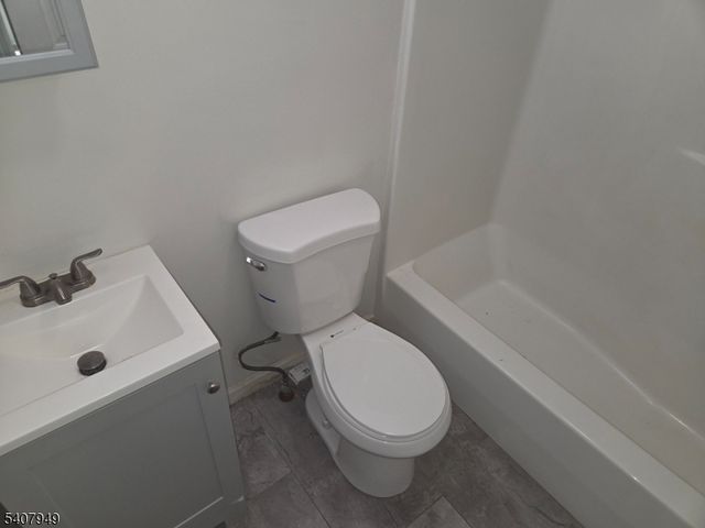 65 Montgomery Ave, Irvington Twp., NJ 07111