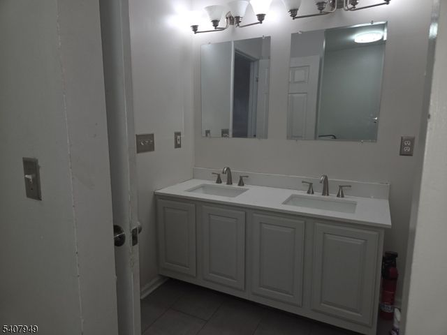 65 Montgomery Ave, Irvington Twp., NJ 07111