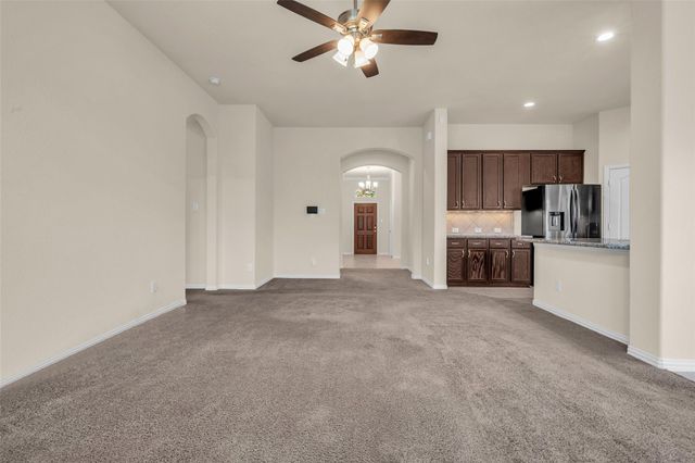 6515 Hunters Trace Lane, Baytown, TX 77521