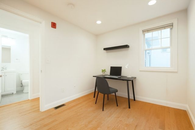 375 Dorchester St. 1, Boston, MA 02127