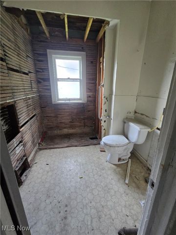 11114 Willowmere Avenue, Cleveland, OH 44108