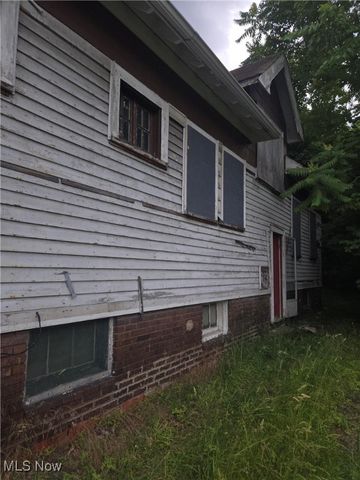 11114 Willowmere Avenue, Cleveland, OH 44108