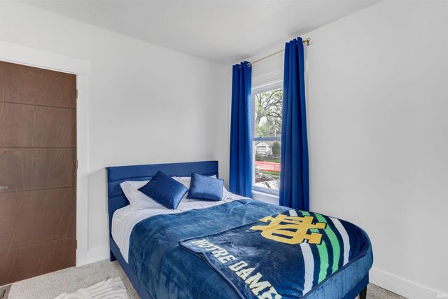 1229 Miner Street, South Bend, IN 46617