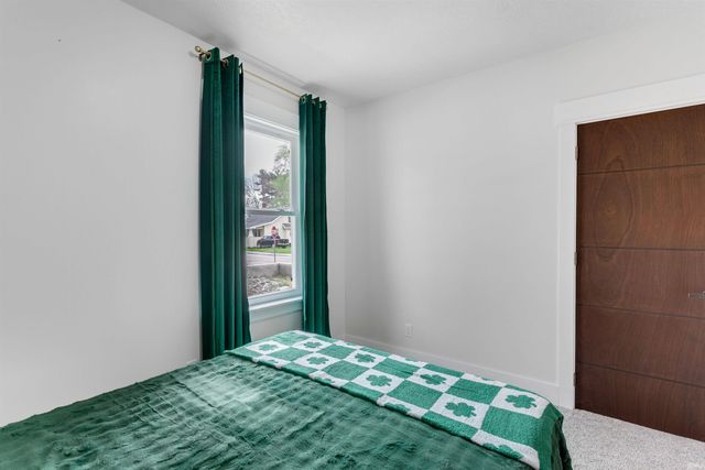1229 Miner Street, South Bend, IN 46617