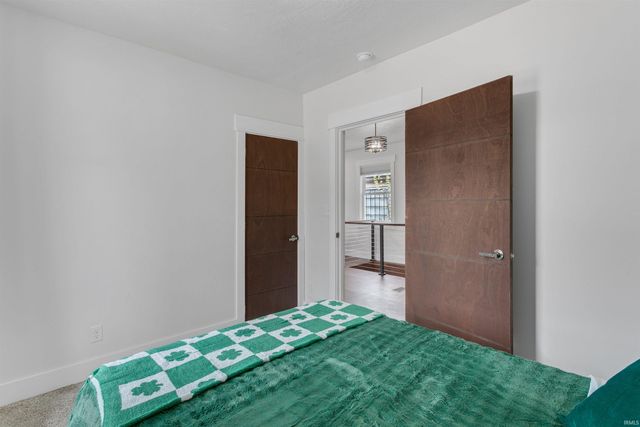 1229 Miner Street, South Bend, IN 46617