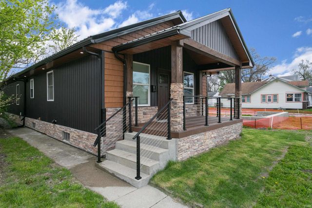 1229 Miner Street, South Bend, IN 46617