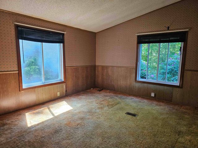 1616 Acworth Road, Charlestown, NH 03603