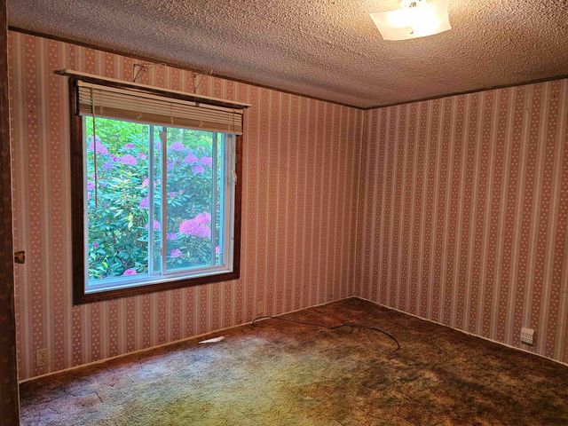 1616 Acworth Road, Charlestown, NH 03603