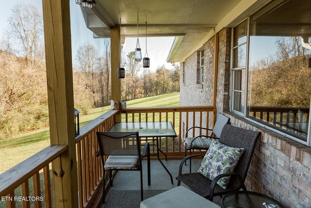 5848 Fort Sumter Rd, Knoxville, TN 37938