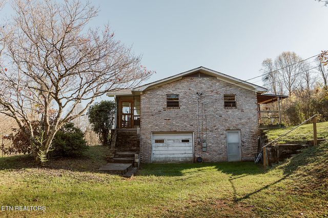 5848 Fort Sumter Rd, Knoxville, TN 37938