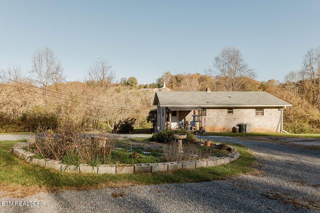5848 Fort Sumter Rd, Knoxville, TN 37938