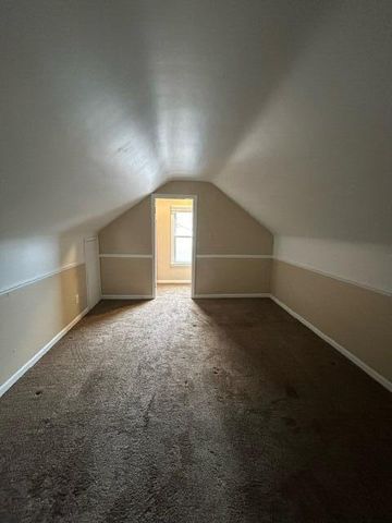 24235 Lexington Avenue, Eastpointe, MI 48021