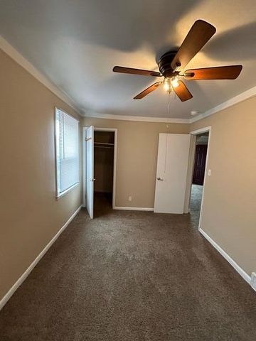 24235 Lexington Avenue, Eastpointe, MI 48021