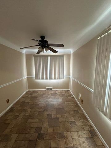 24235 Lexington Avenue, Eastpointe, MI 48021