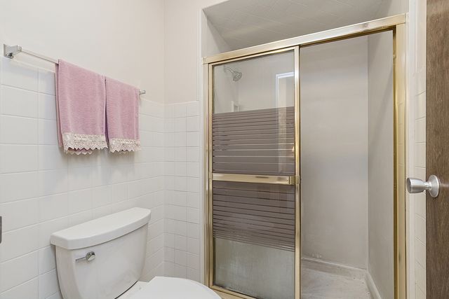 700 N Bruce Lane 108, Glenwood, IL 60425