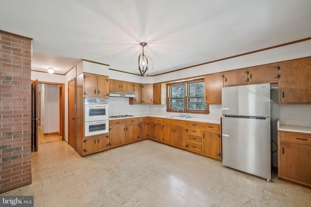 9103 MEETZE RD, Warrenton, VA 20187