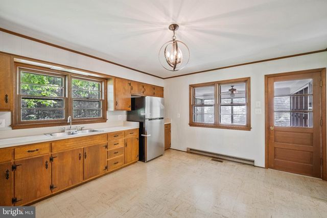 9103 MEETZE RD, Warrenton, VA 20187