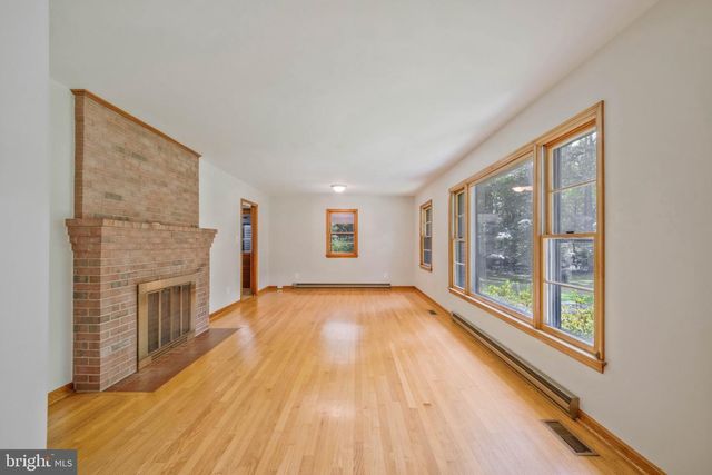 9103 MEETZE RD, Warrenton, VA 20187