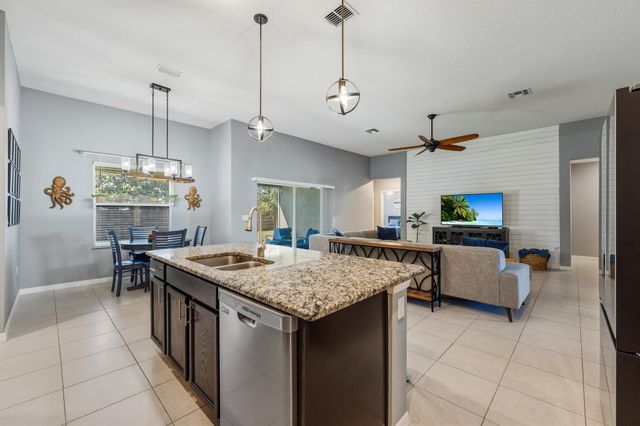 5265 NW East Delwood Drive, Port St Lucie, FL 34986