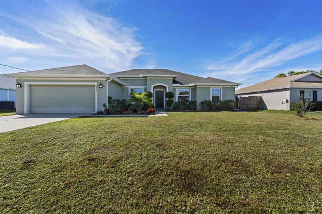 5265 NW East Delwood Drive, Port St Lucie, FL 34986