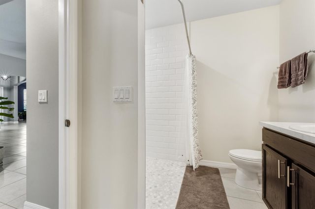 5265 NW East Delwood Drive, Port St Lucie, FL 34986