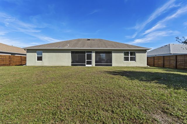 5265 NW East Delwood Drive, Port St Lucie, FL 34986