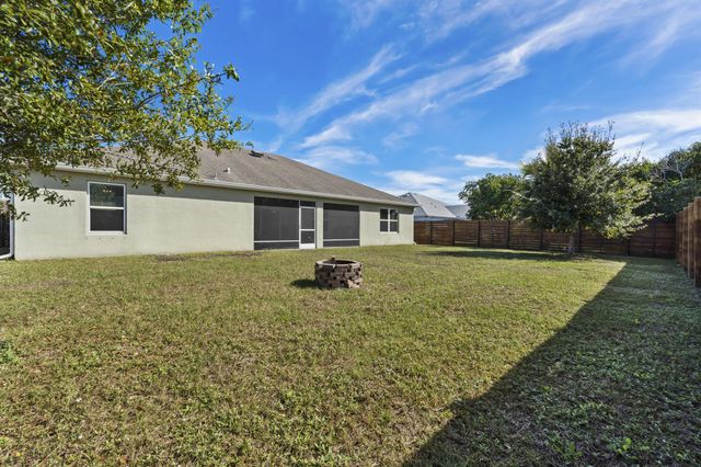 5265 NW East Delwood Drive, Port St Lucie, FL 34986