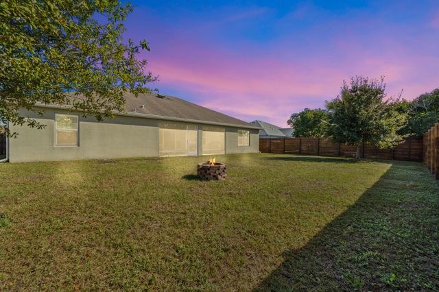 5265 NW East Delwood Drive, Port St Lucie, FL 34986