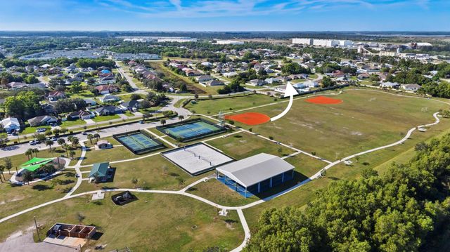 5265 NW East Delwood Drive, Port St Lucie, FL 34986