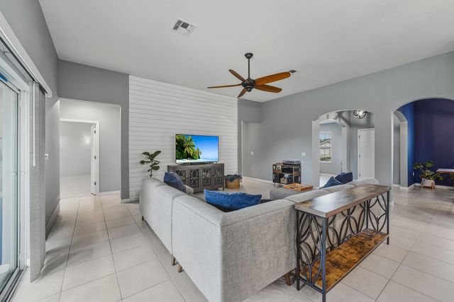 5265 NW East Delwood Drive, Port St Lucie, FL 34986