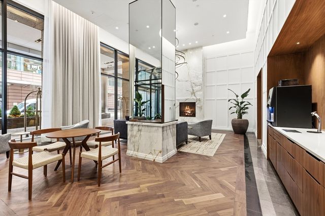 1 Avery St 17F, Boston, MA 02111