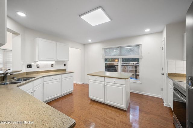 14307 Academy Ridge Blvd, Louisville, KY 40245